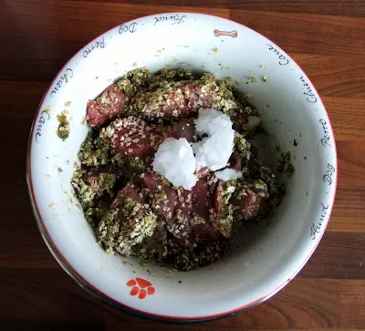 BARF-Rezept-Rind-Kokosöl